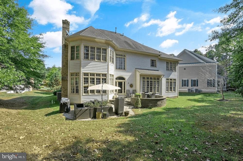 OAK CREEK CLUB - Residential Lease