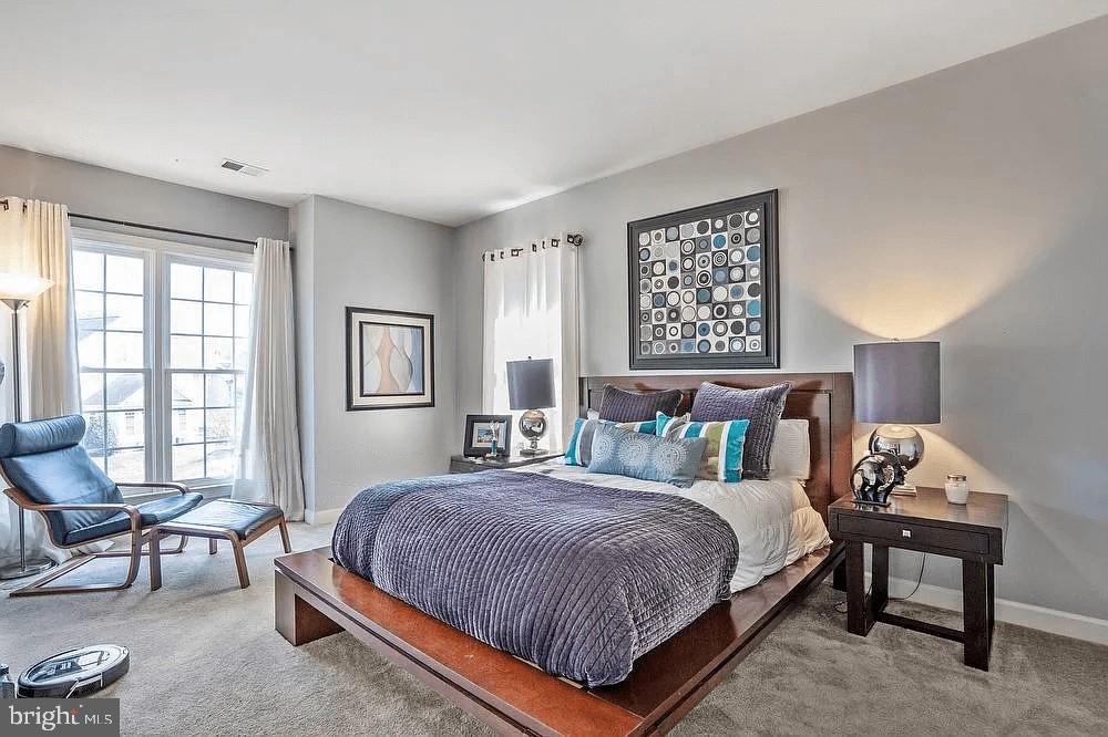 OAK CREEK CLUB - Residential Lease