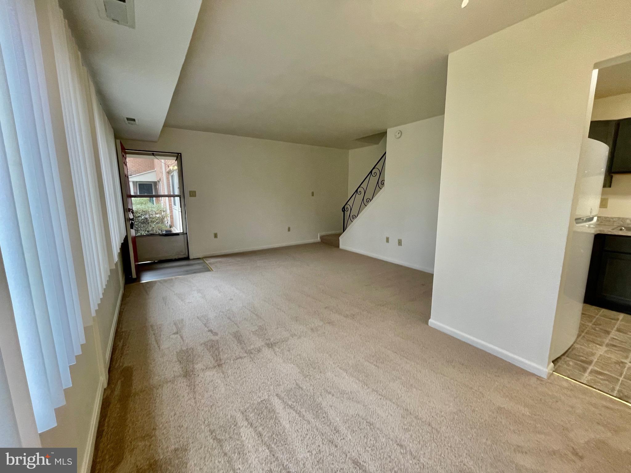 NORTHSIDE TOWNHOUSE APARTMENTS - Residential Lease