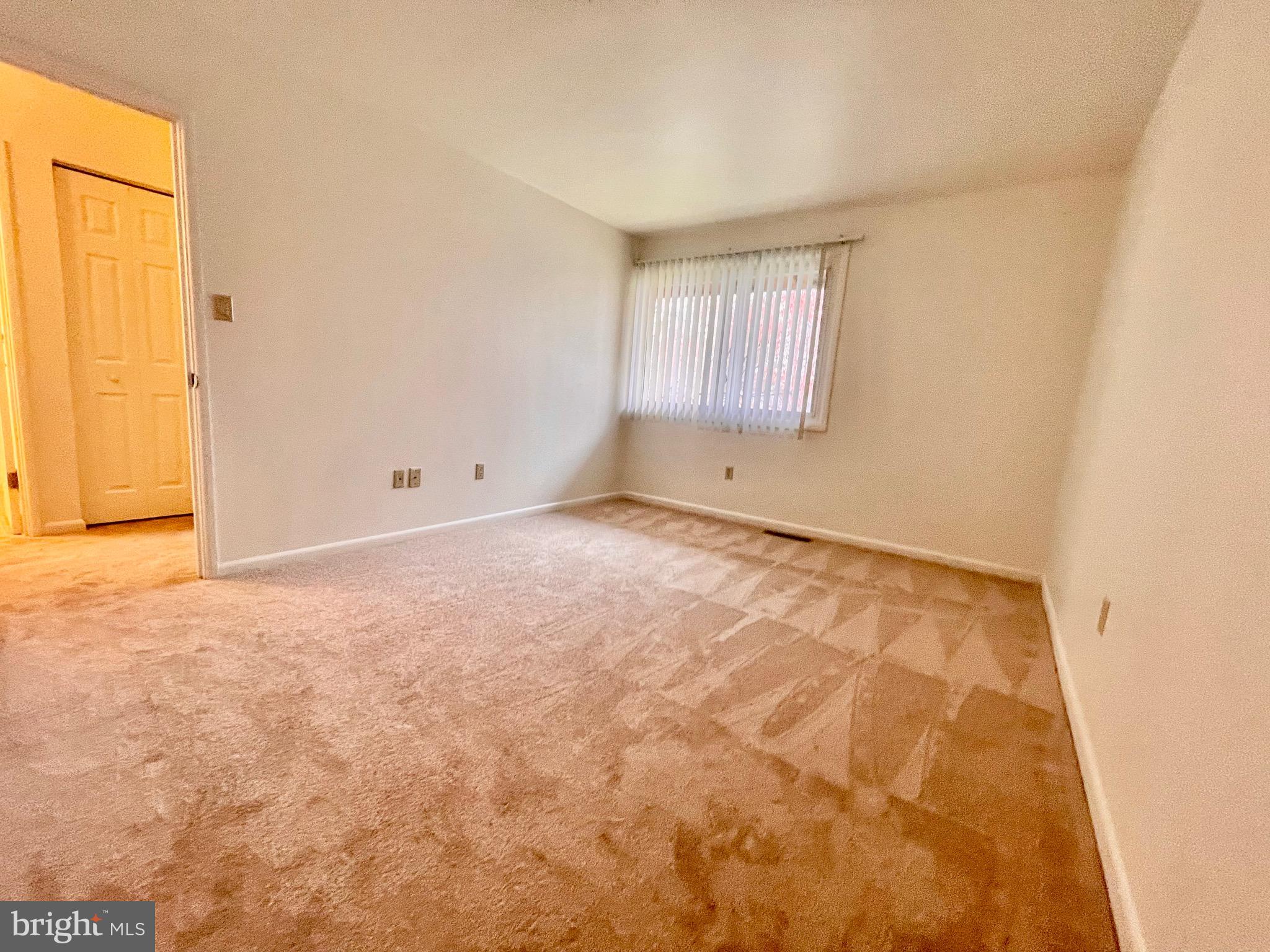 NORTHSIDE TOWNHOUSE APARTMENTS - Residential Lease