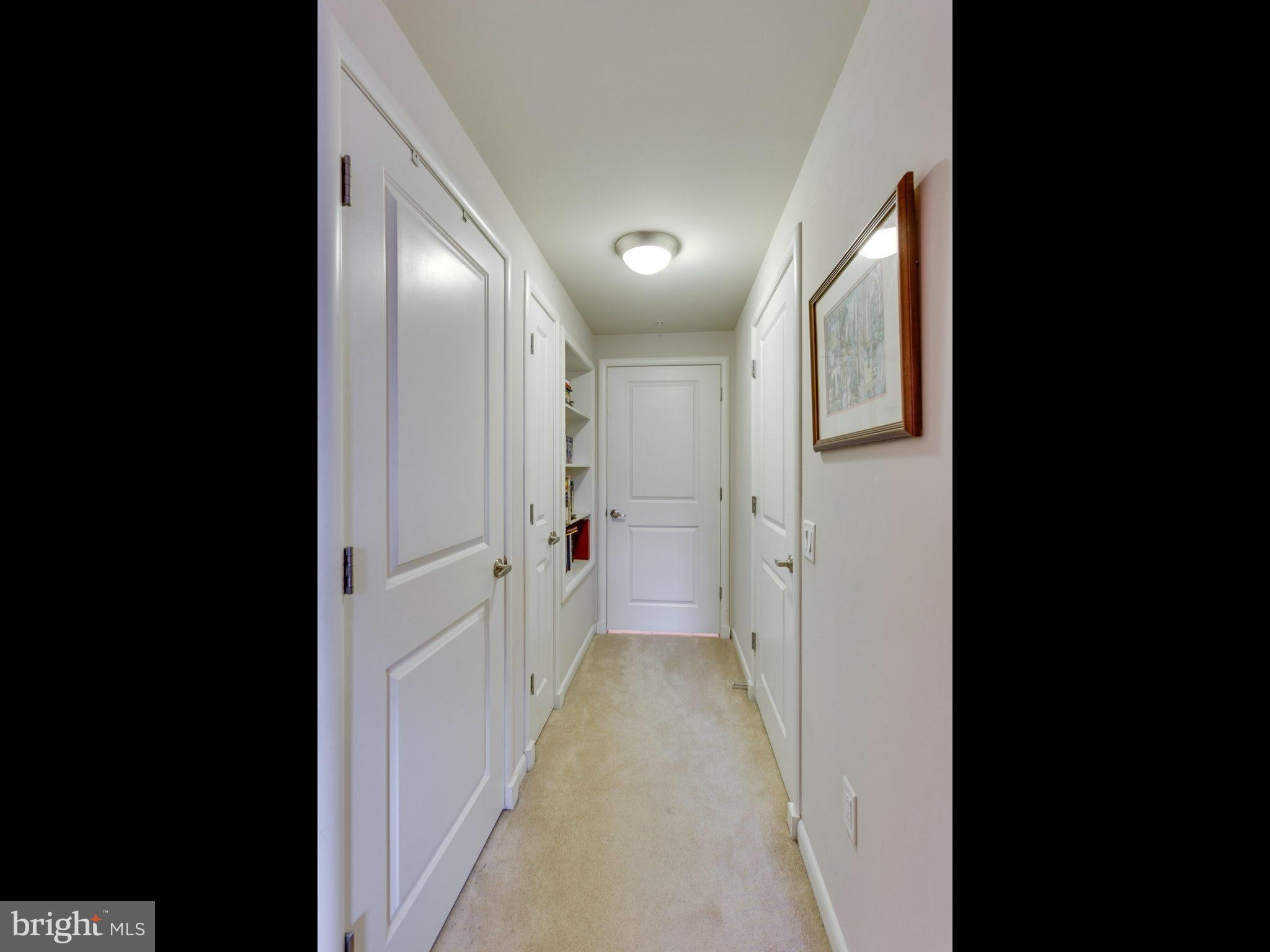CLARENDON 1021 - Residential