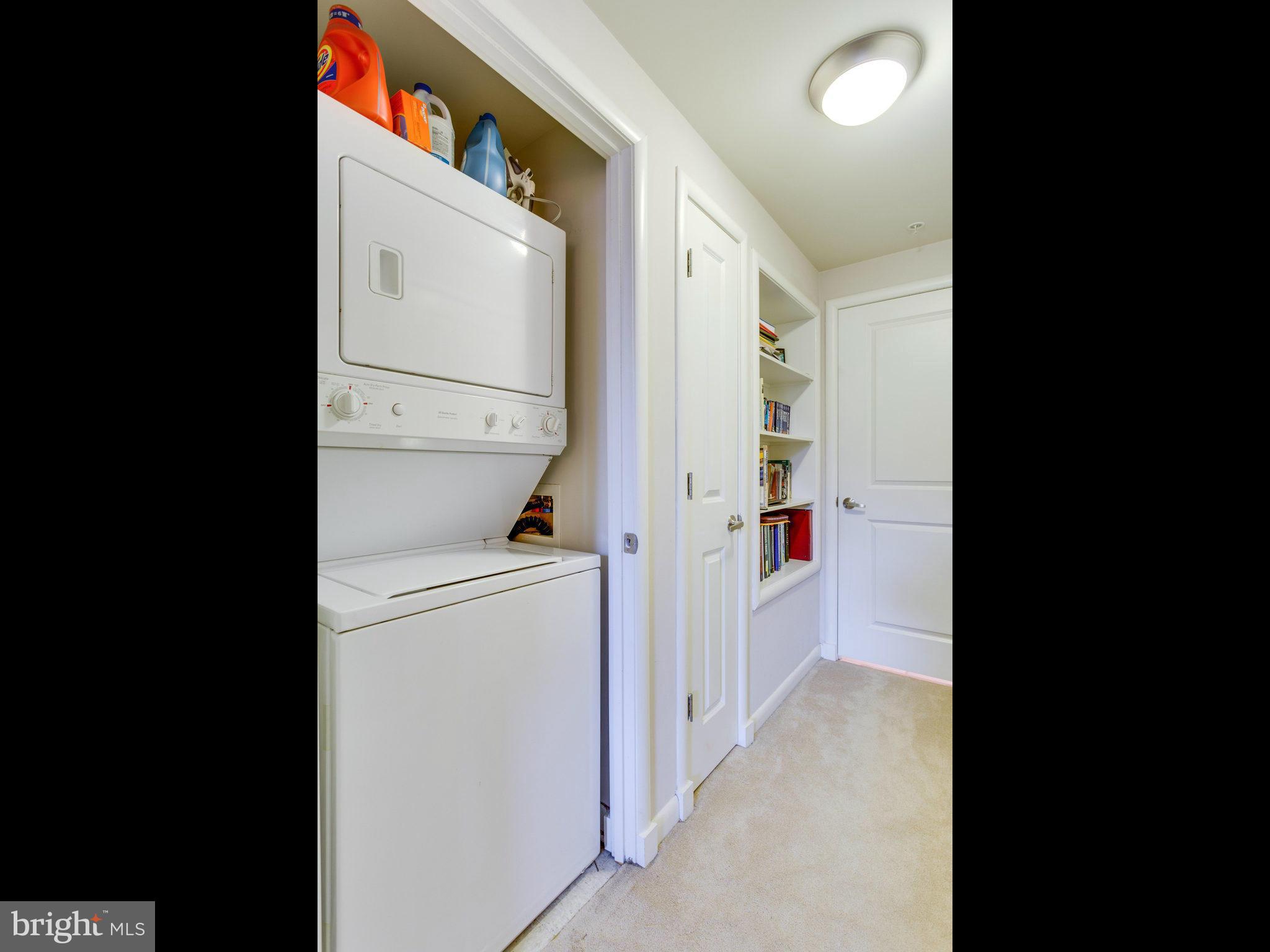 CLARENDON 1021 - Residential