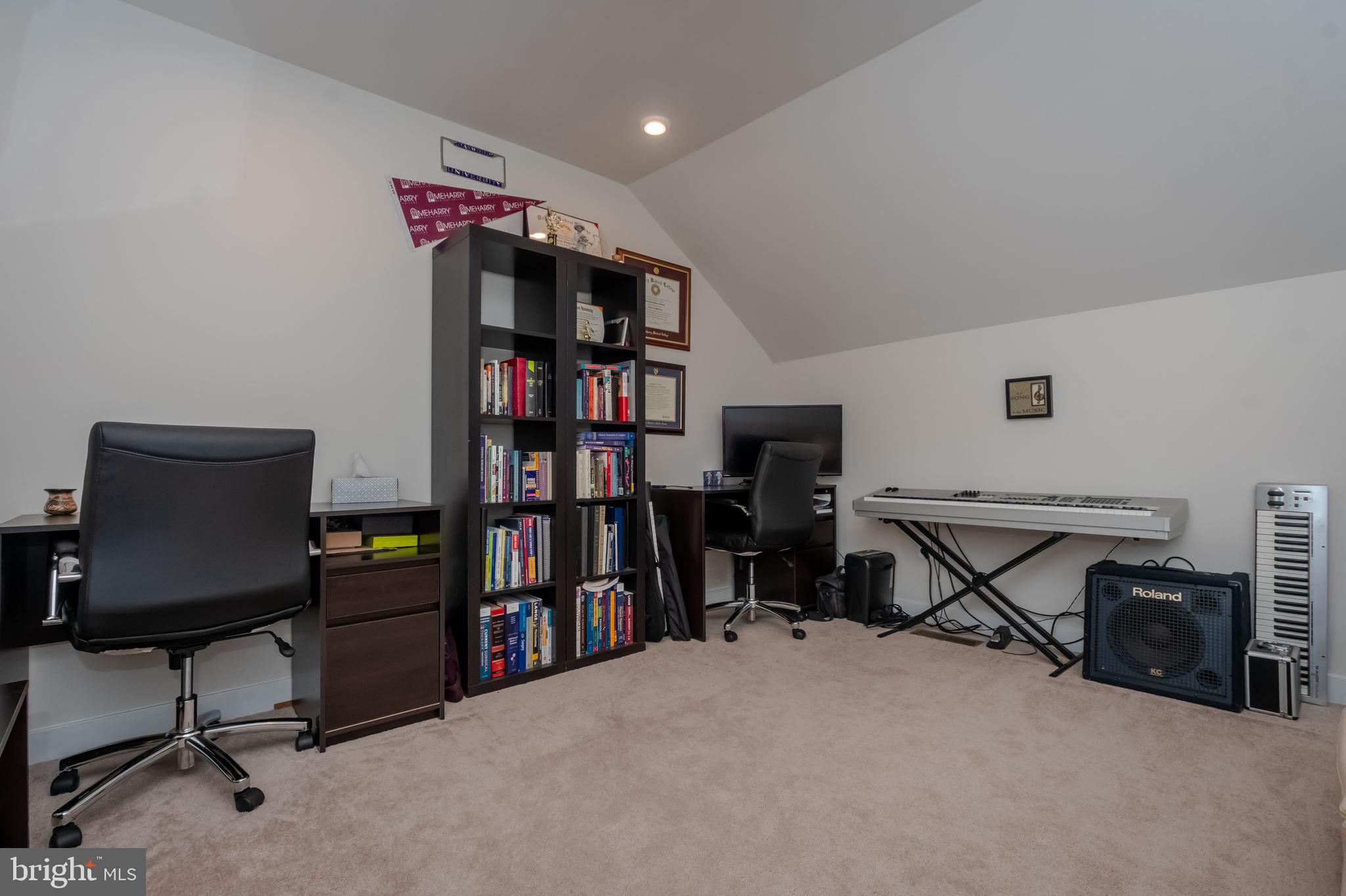 OLDHAM CROSSING - Residential Lease