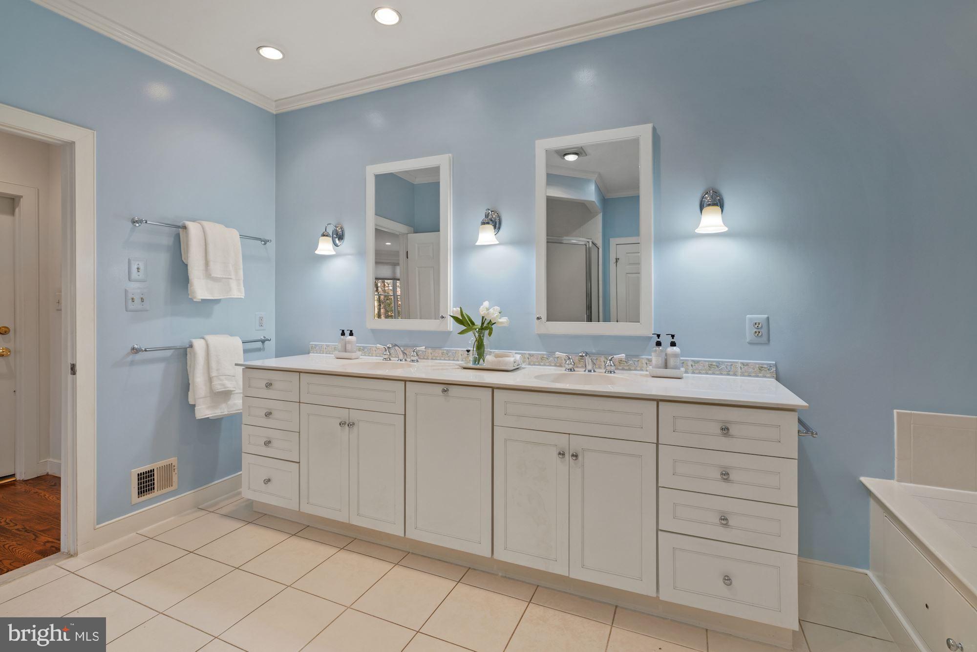 HERITAGE FARM - Residential