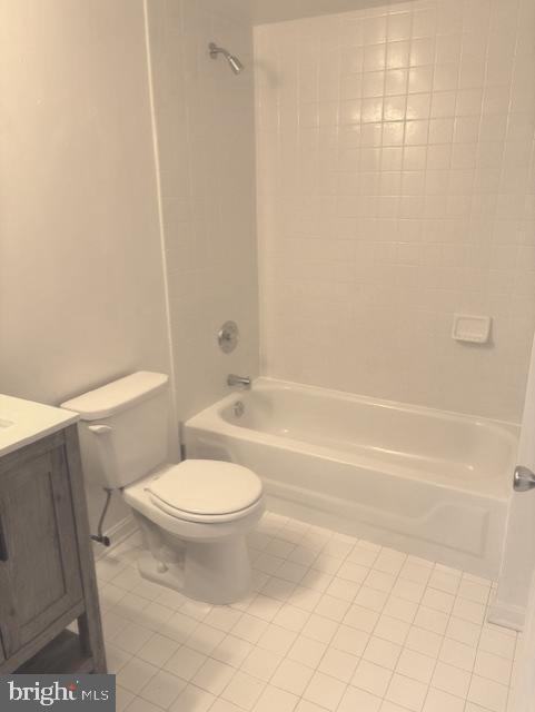 HUNTERS RUN VILLAGE - Residential Lease