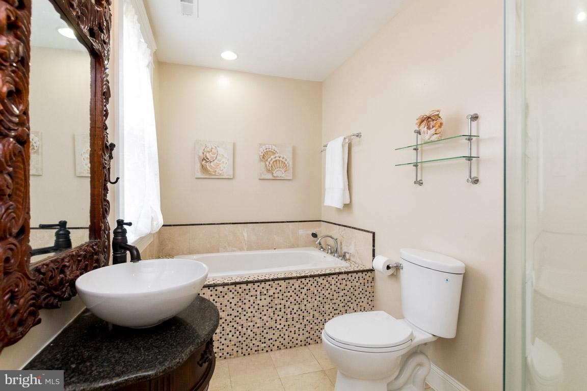 HISTORIC DISTRICT - Residential