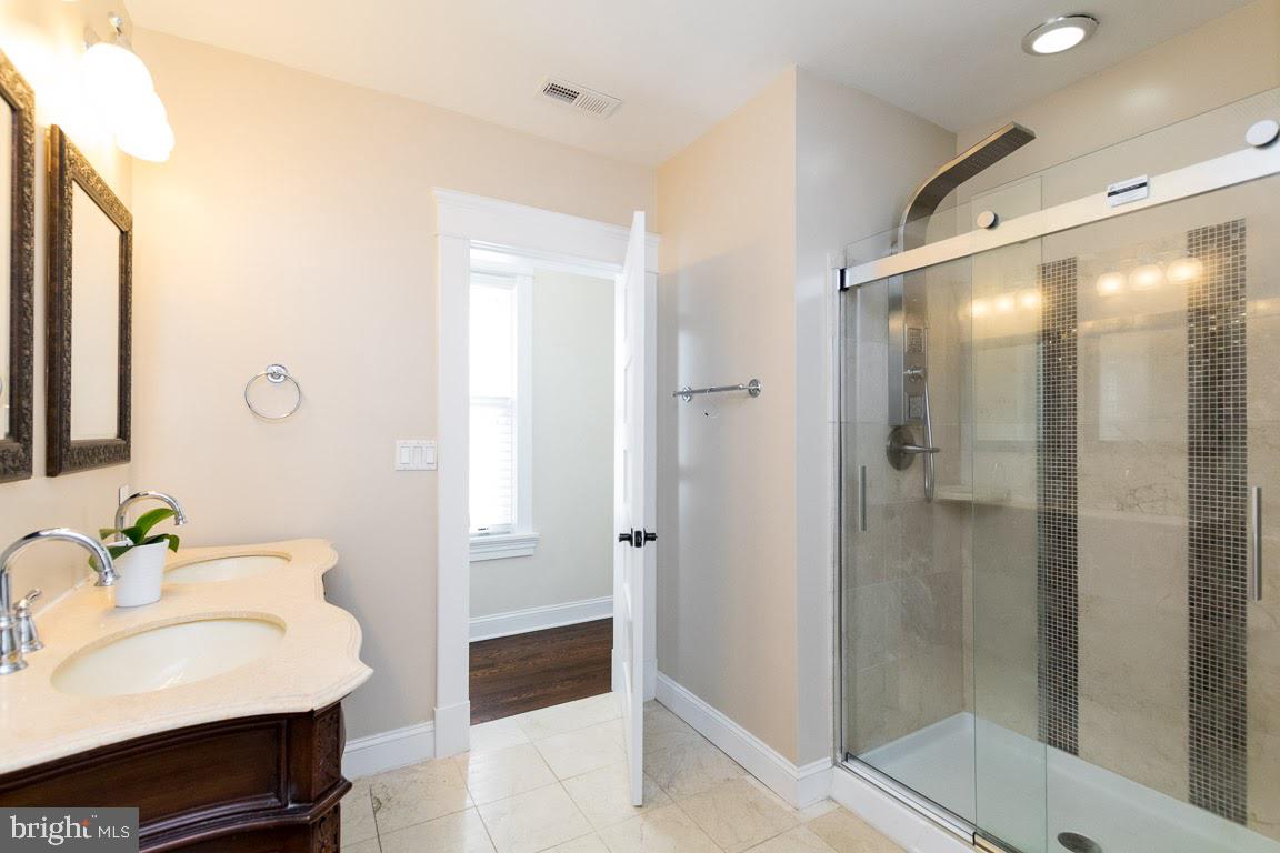 HISTORIC DISTRICT - Residential