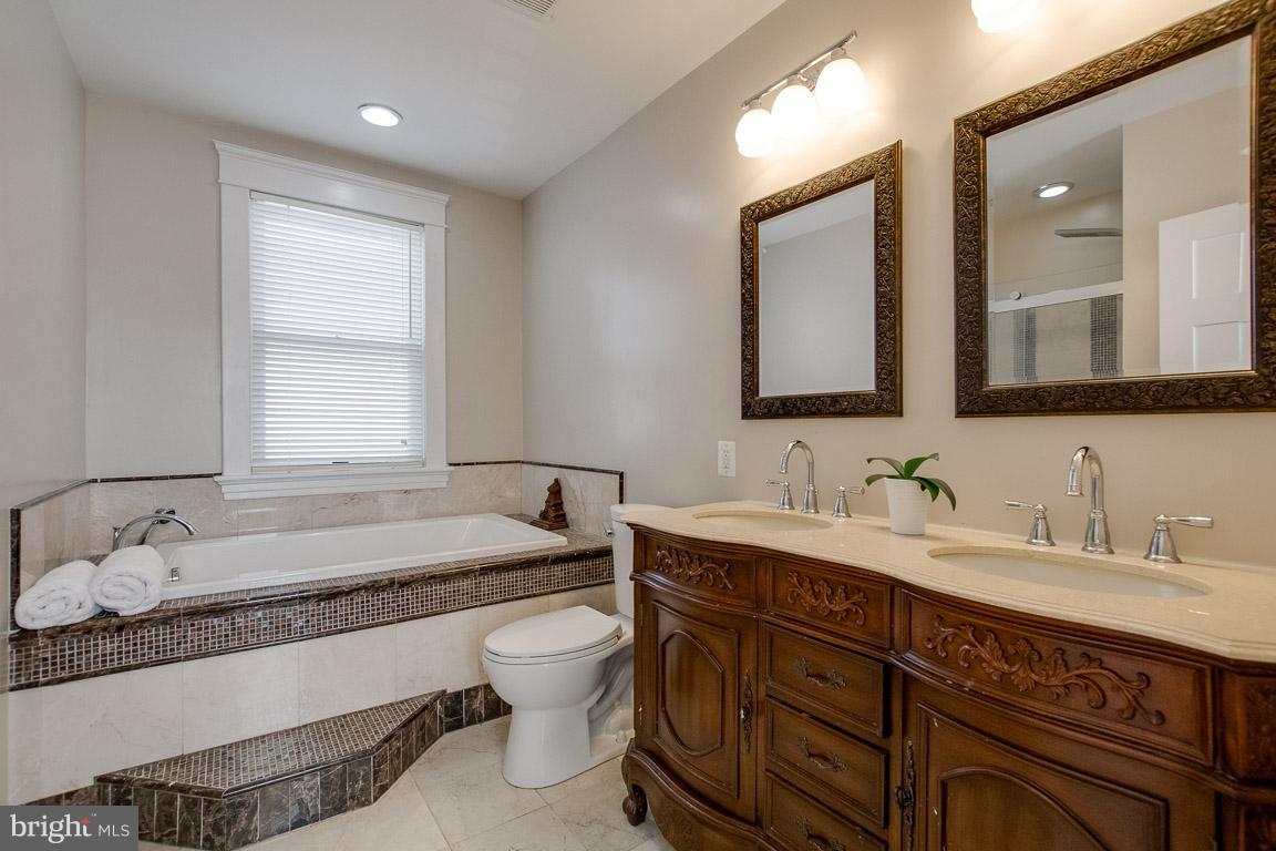 HISTORIC DISTRICT - Residential