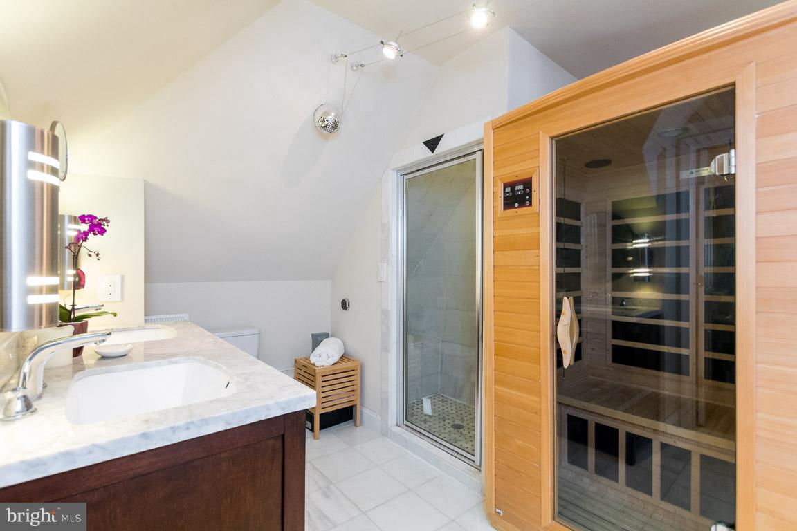 HISTORIC DISTRICT - Residential