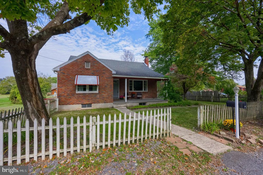 Photo of 729 Fritztown Road, READING, PA 19608 (MLS # PABK2064494)