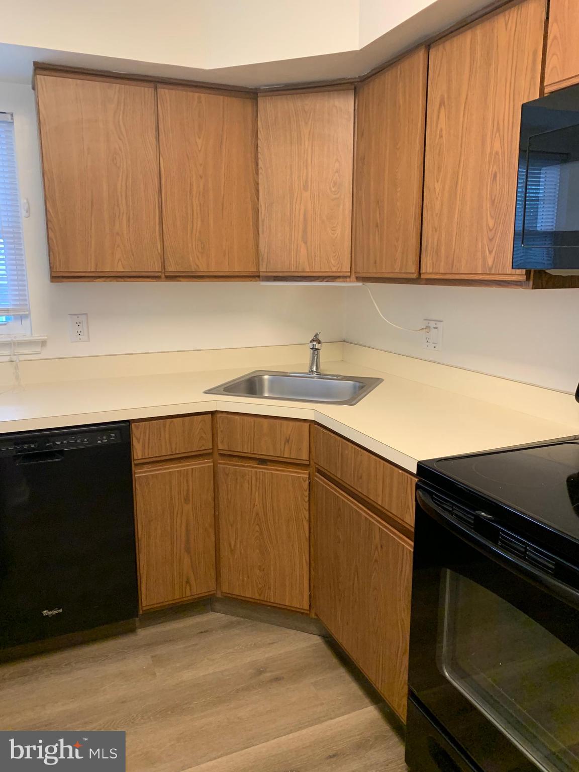 TAMERLANE - Residential Lease