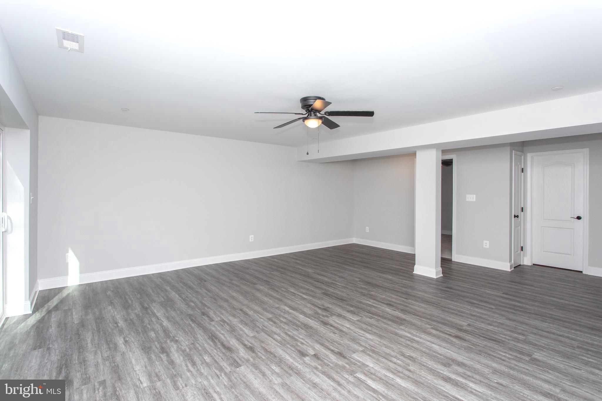 RUSTIC HILLS - Residential