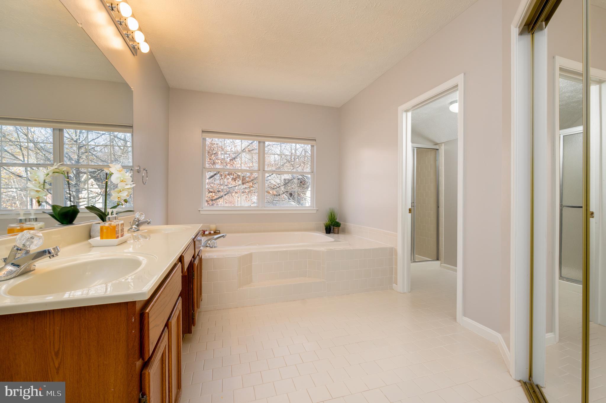 RUSSETT - Residential