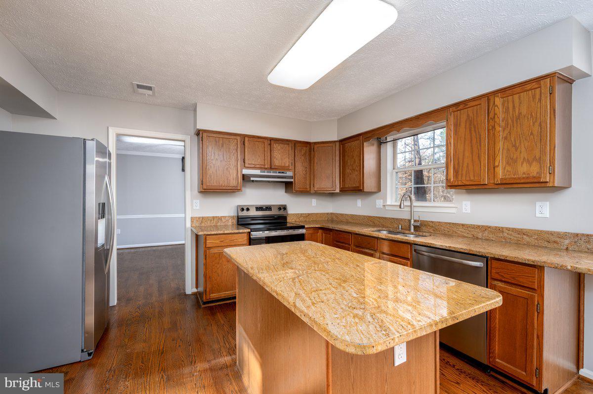 RUSSETT - Residential