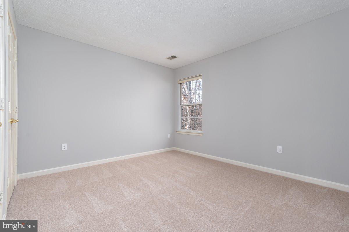 RUSSETT - Residential