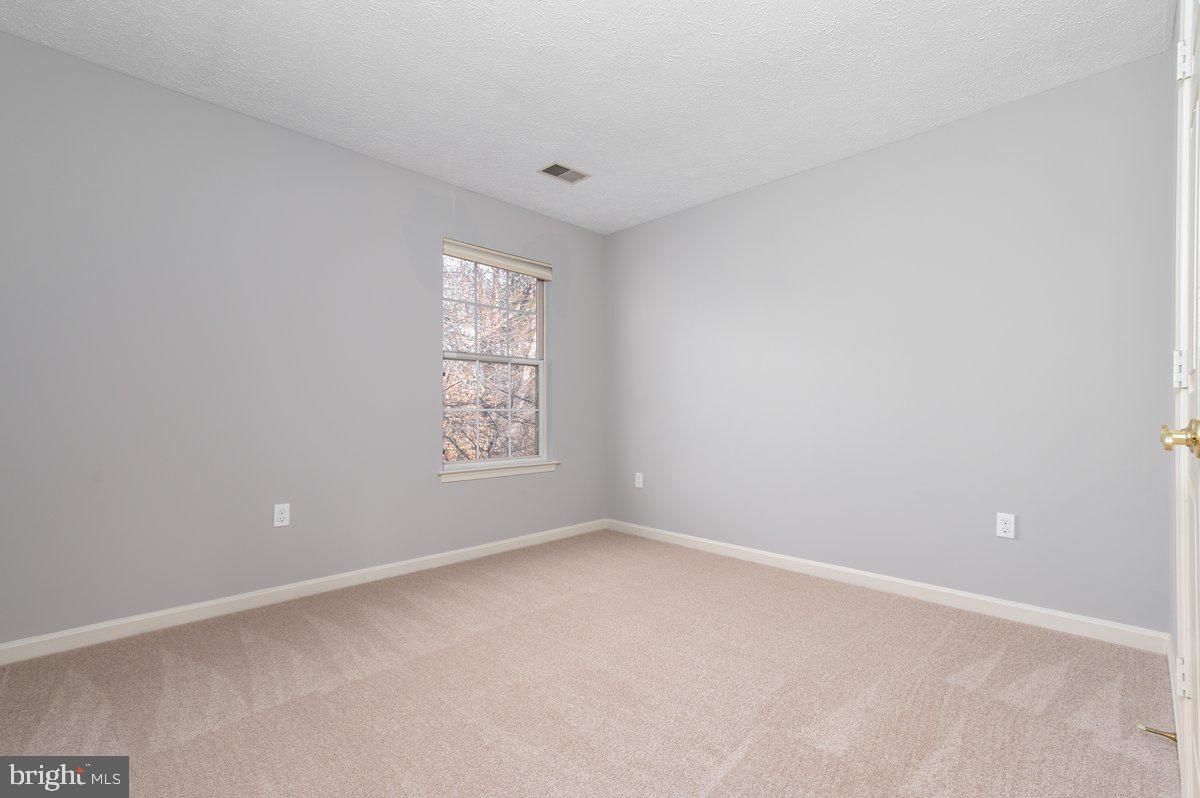 RUSSETT - Residential