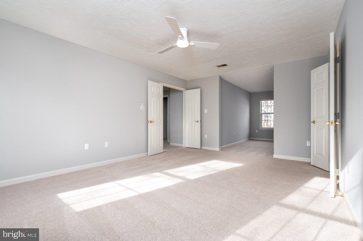 RUSSETT - Residential