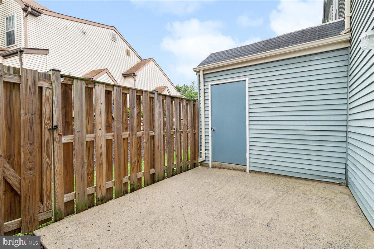 CRESTWOOD VILLAGE - Residential