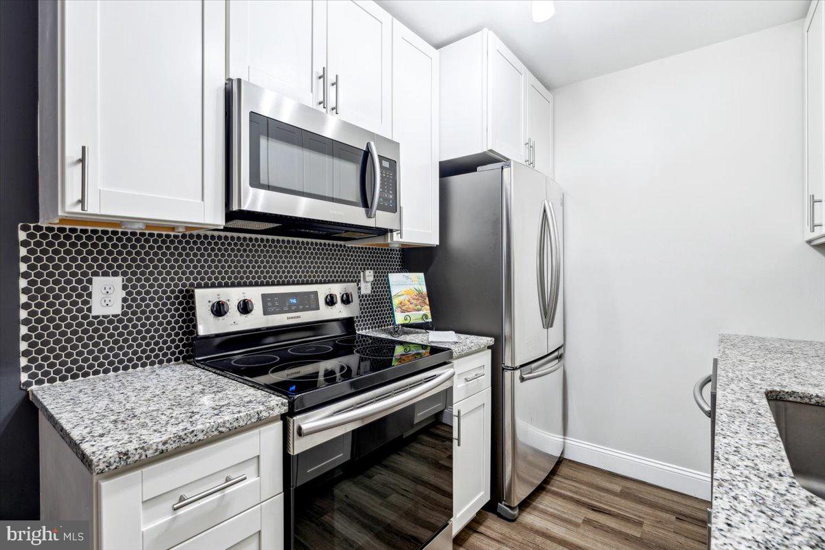 CRESTWOOD VILLAGE - Residential