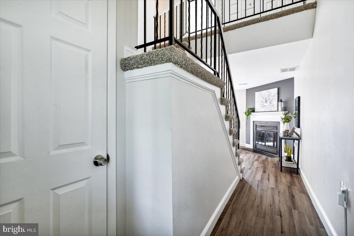 CRESTWOOD VILLAGE - Residential