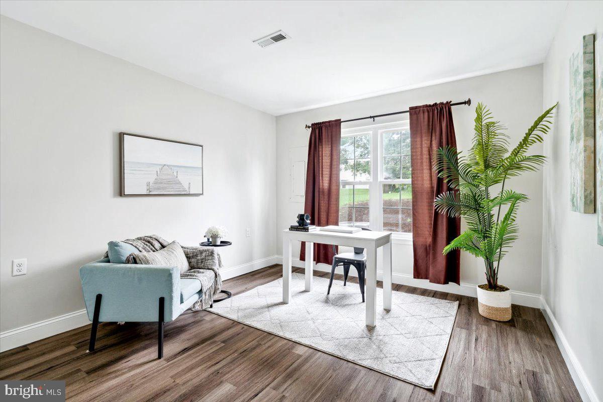 CRESTWOOD VILLAGE - Residential