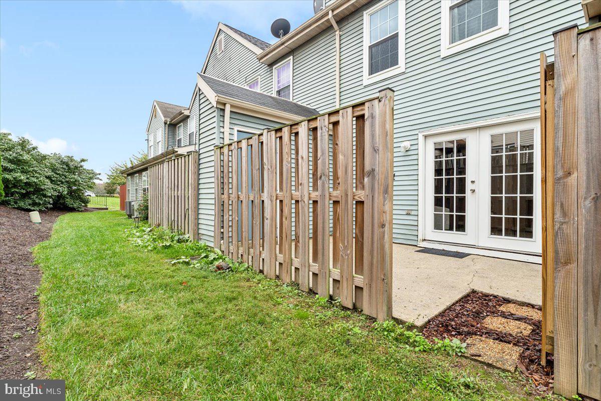 CRESTWOOD VILLAGE - Residential