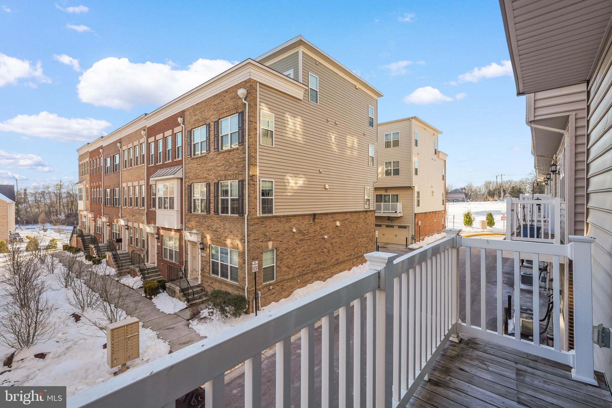 METROPOLITAN AT COLLEGE PARK - Residential