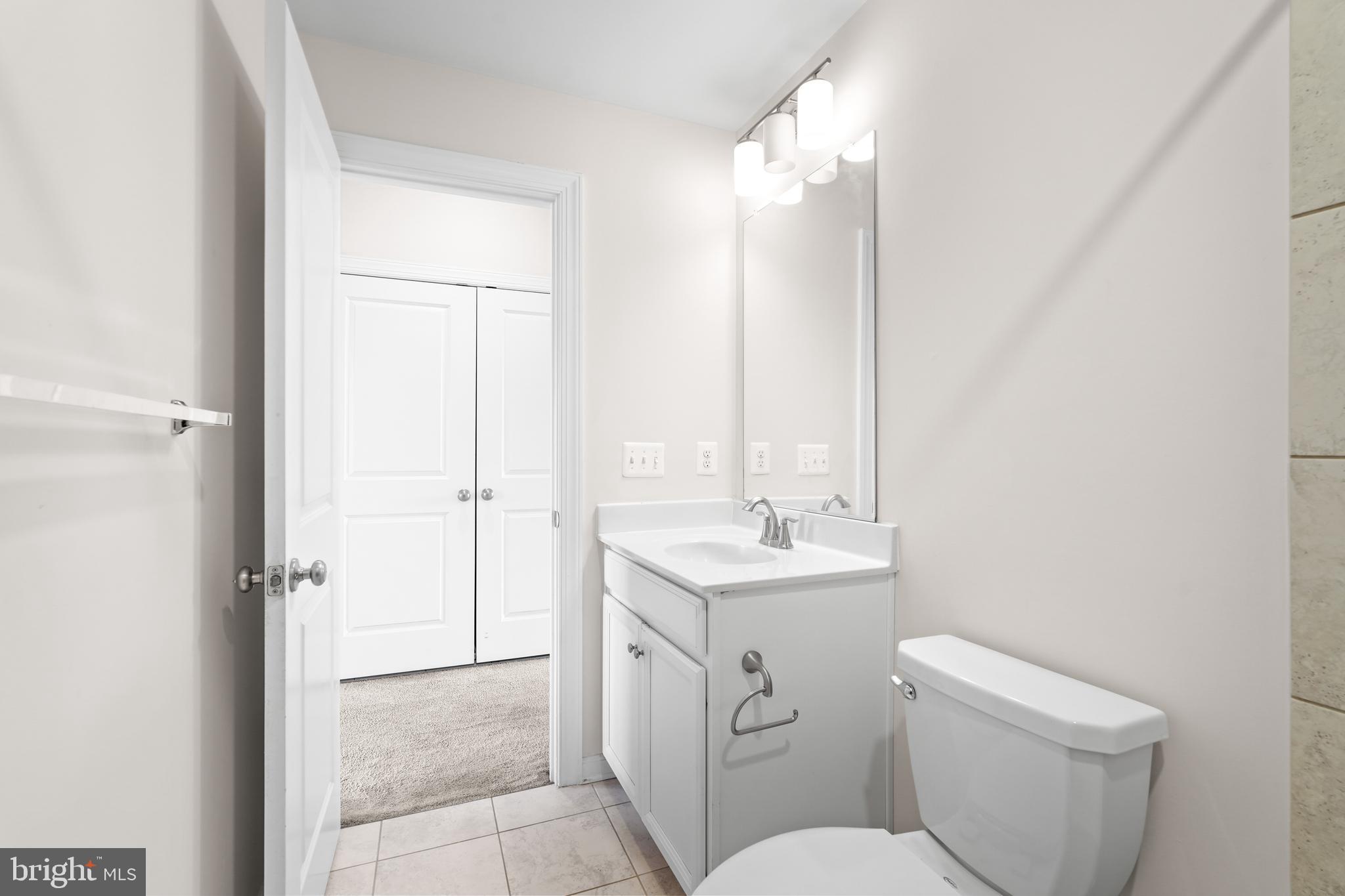 METROPOLITAN AT COLLEGE PARK - Residential