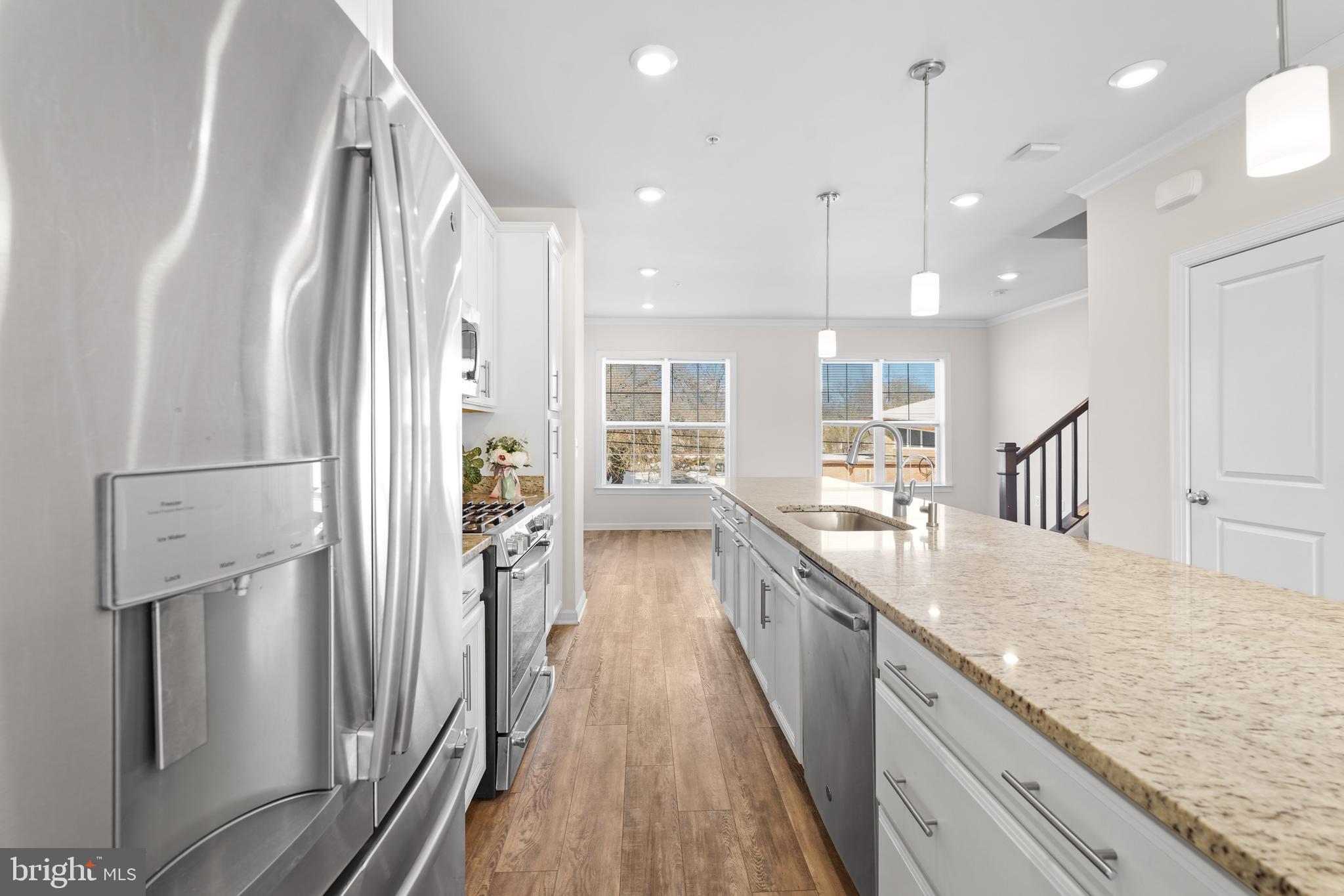 METROPOLITAN AT COLLEGE PARK - Residential