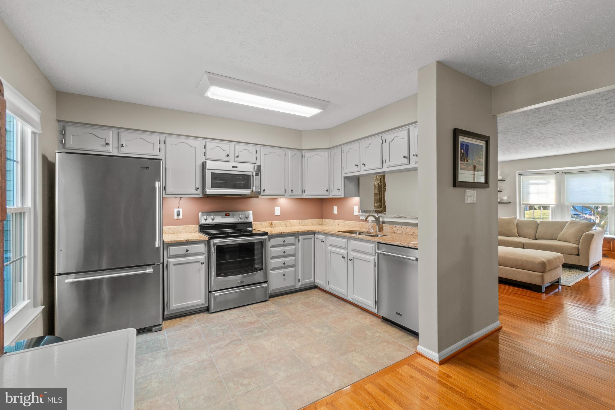 VILLAGE OF THOMAS RUN - Residential