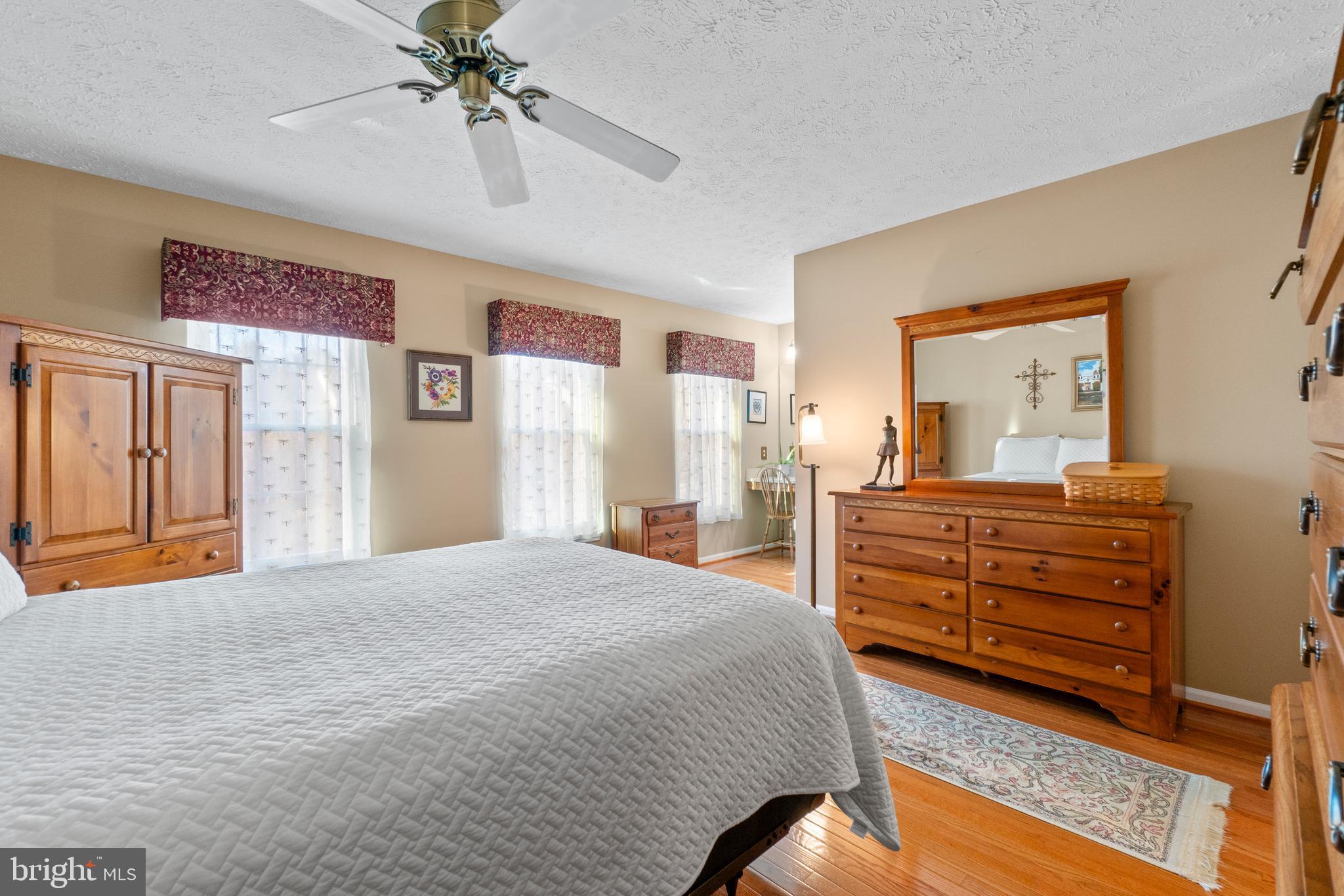 VILLAGE OF THOMAS RUN - Residential