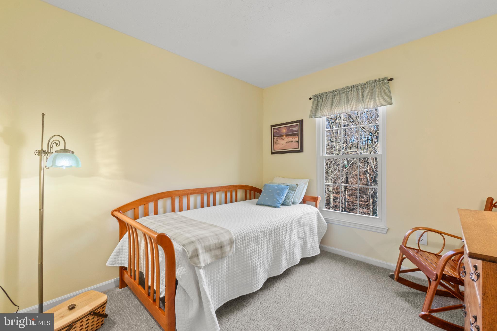 VILLAGE OF THOMAS RUN - Residential