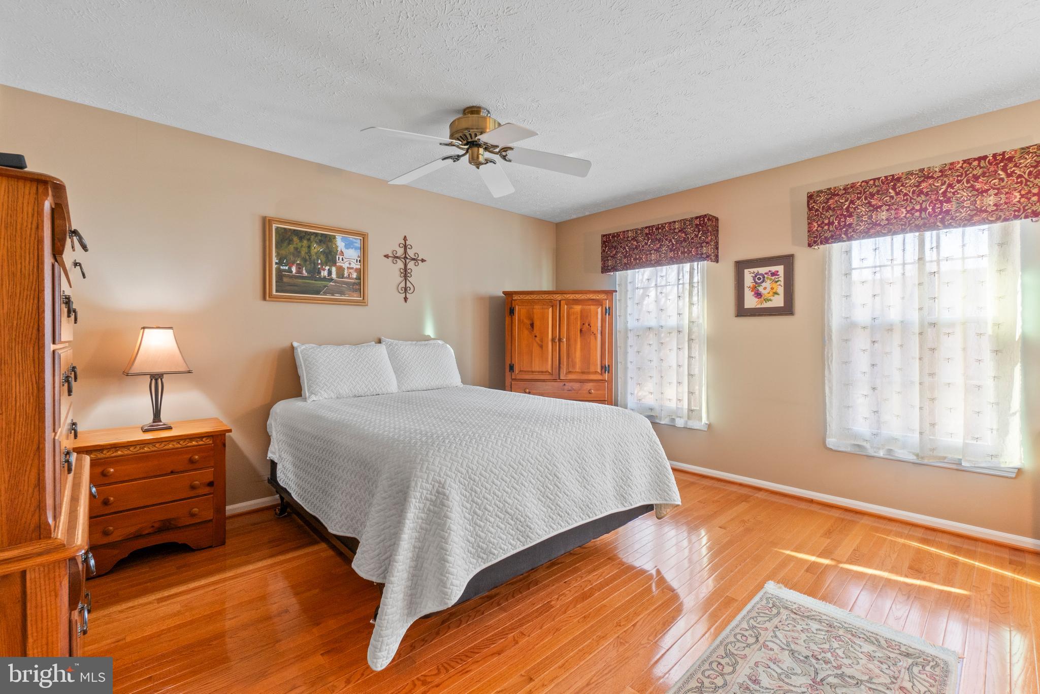 VILLAGE OF THOMAS RUN - Residential