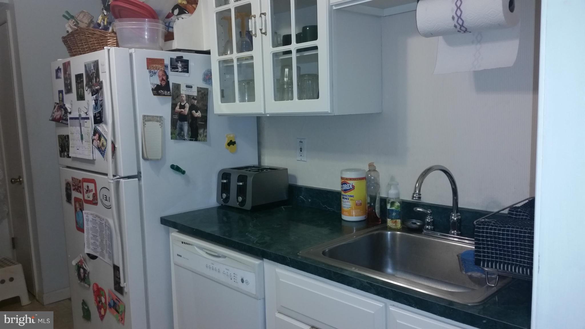 LONGFELLOW - Residential Lease