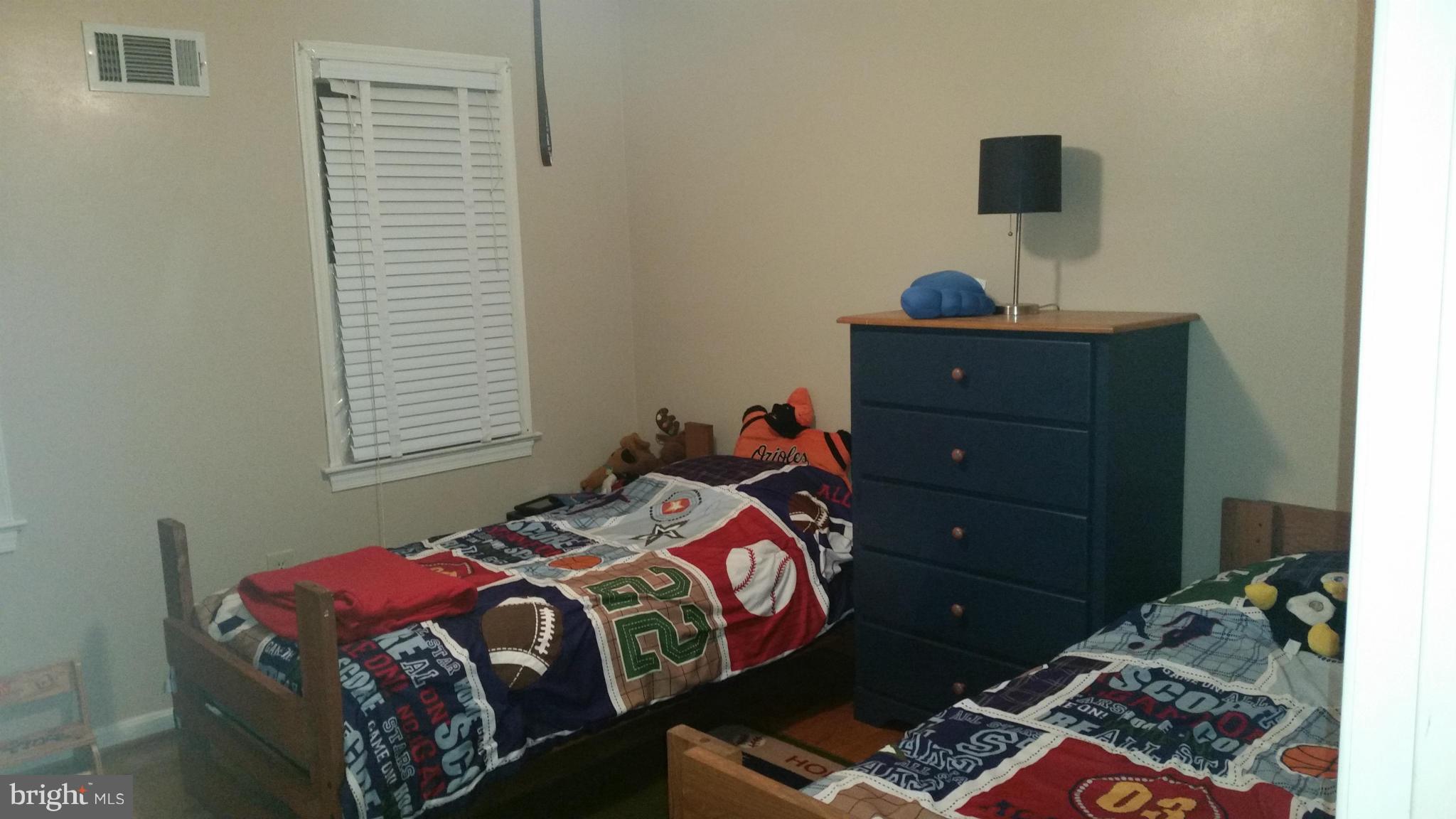 LONGFELLOW - Residential Lease