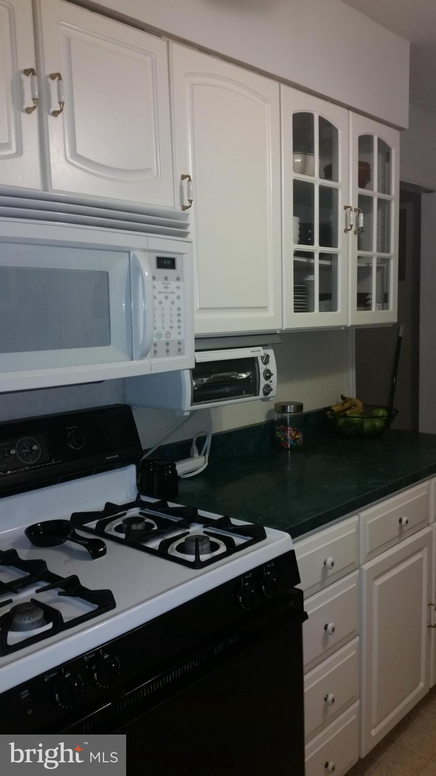 LONGFELLOW - Residential Lease