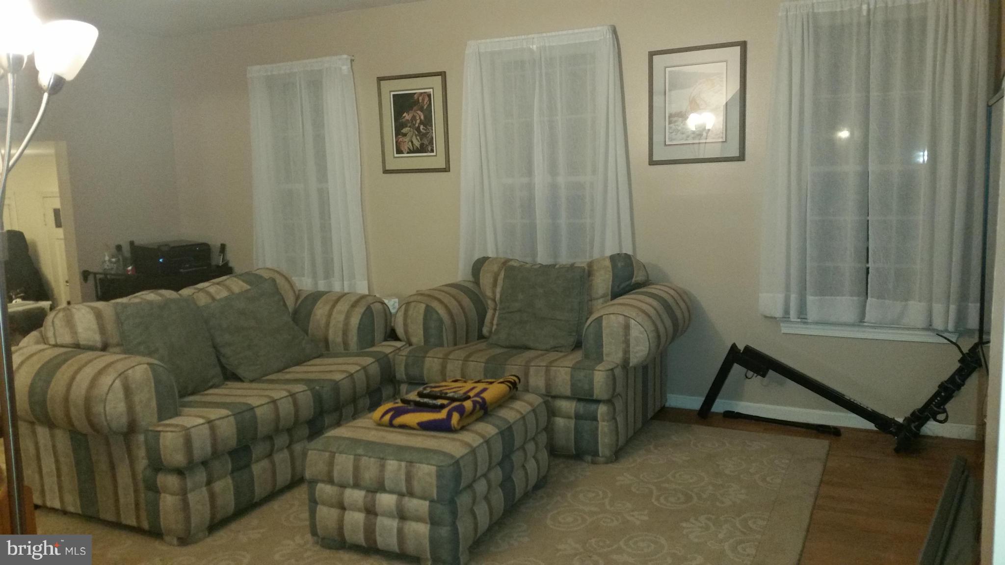 LONGFELLOW - Residential Lease