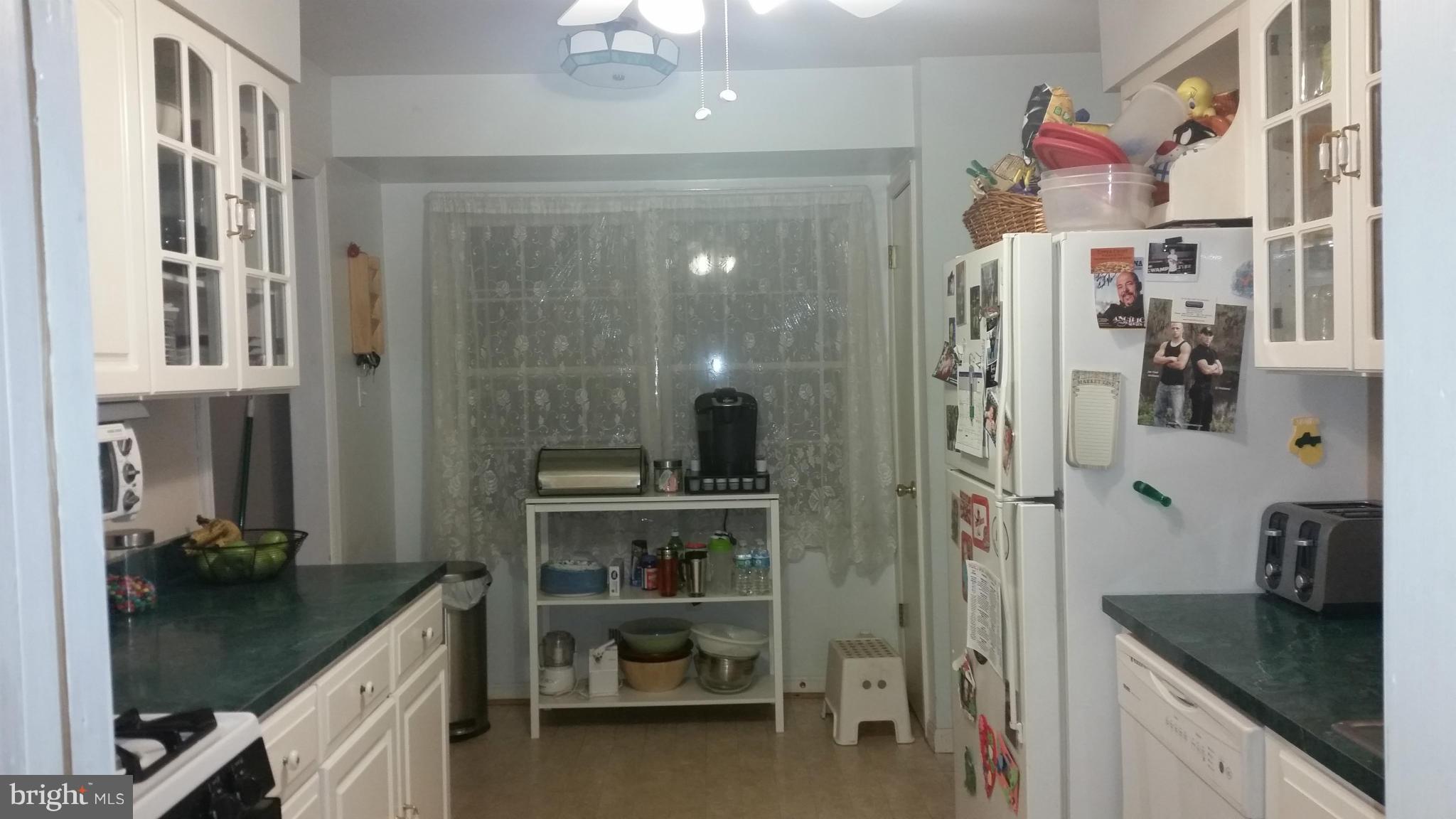 LONGFELLOW - Residential Lease