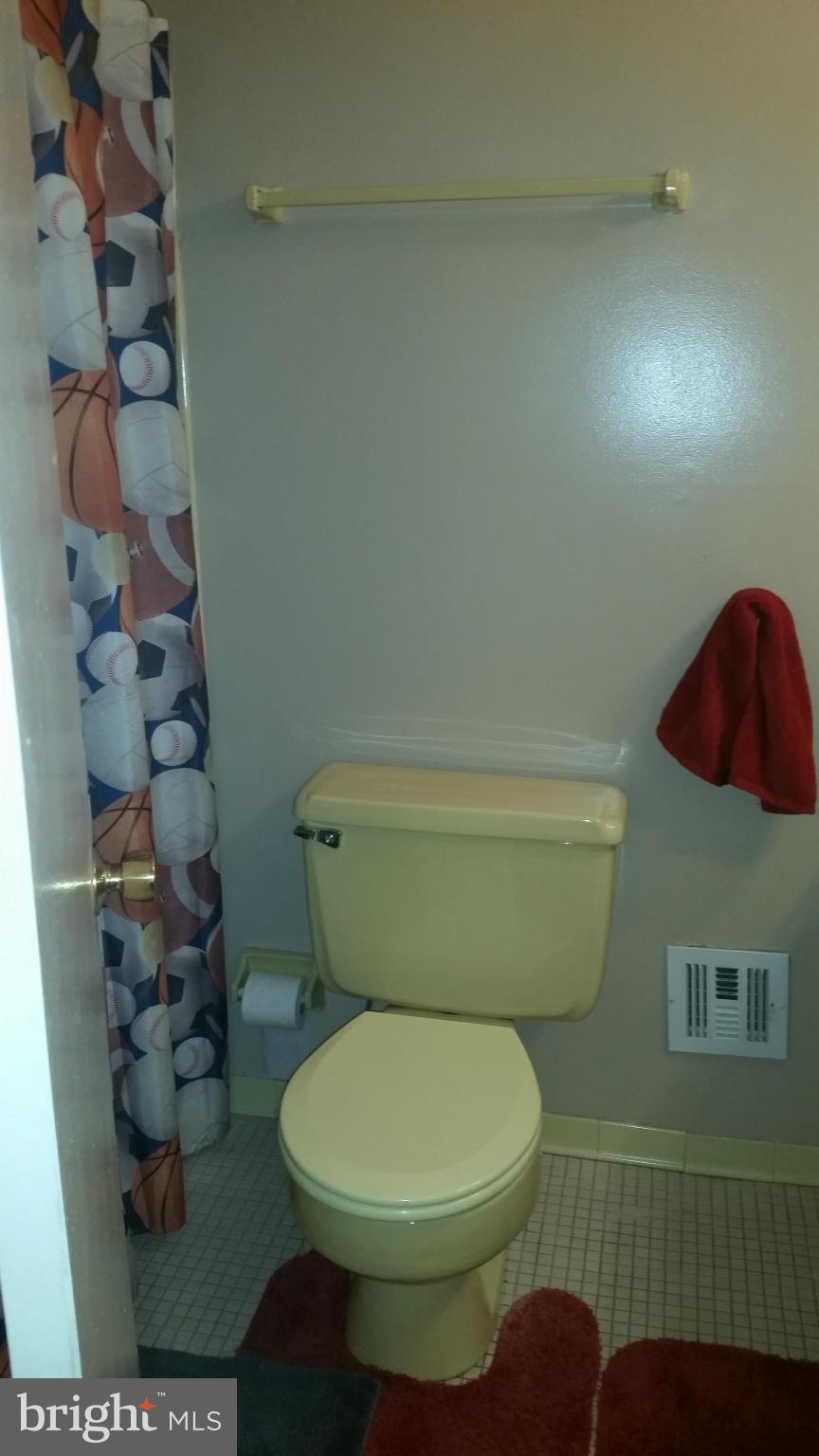 LONGFELLOW - Residential Lease