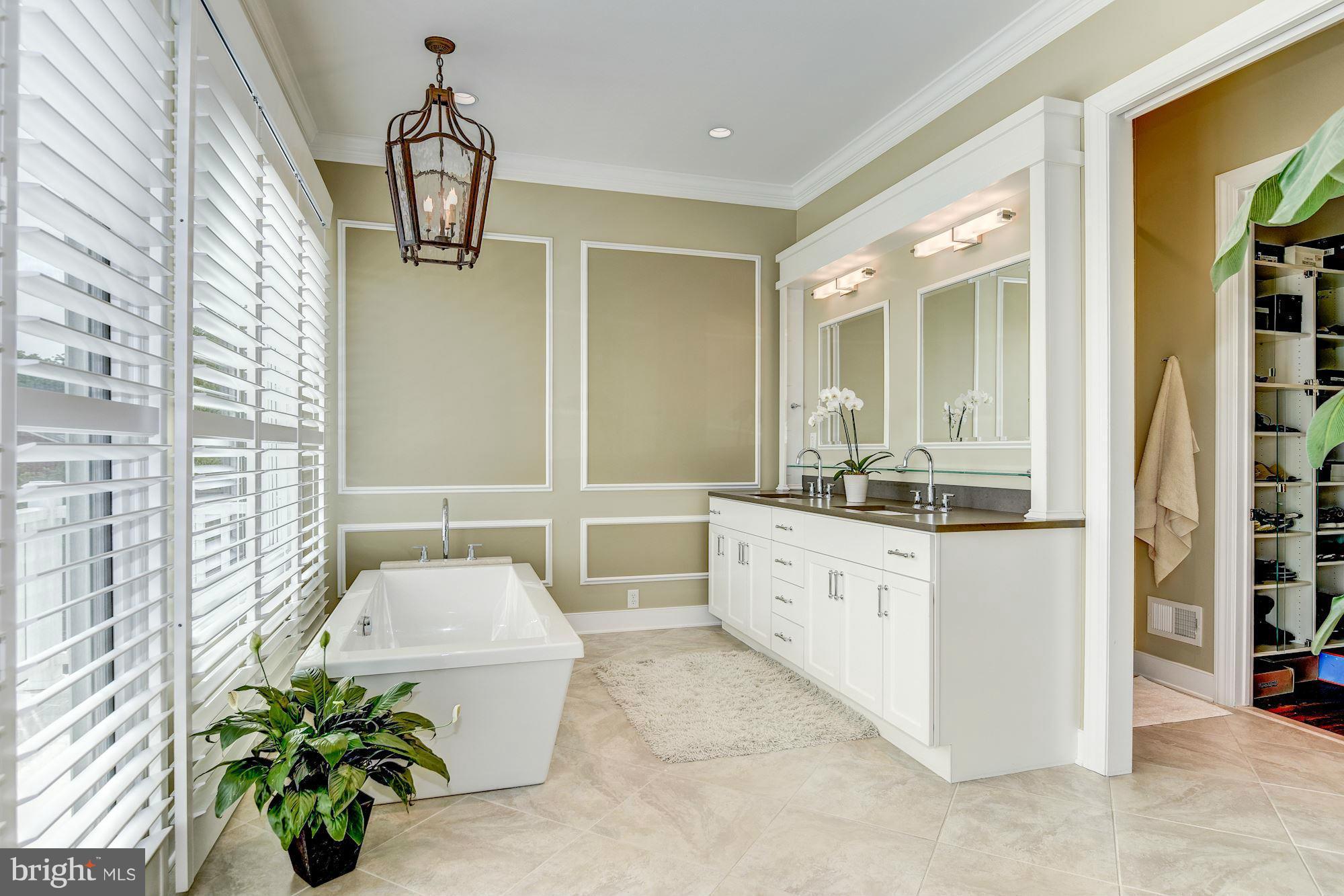 BERKLEY - Residential