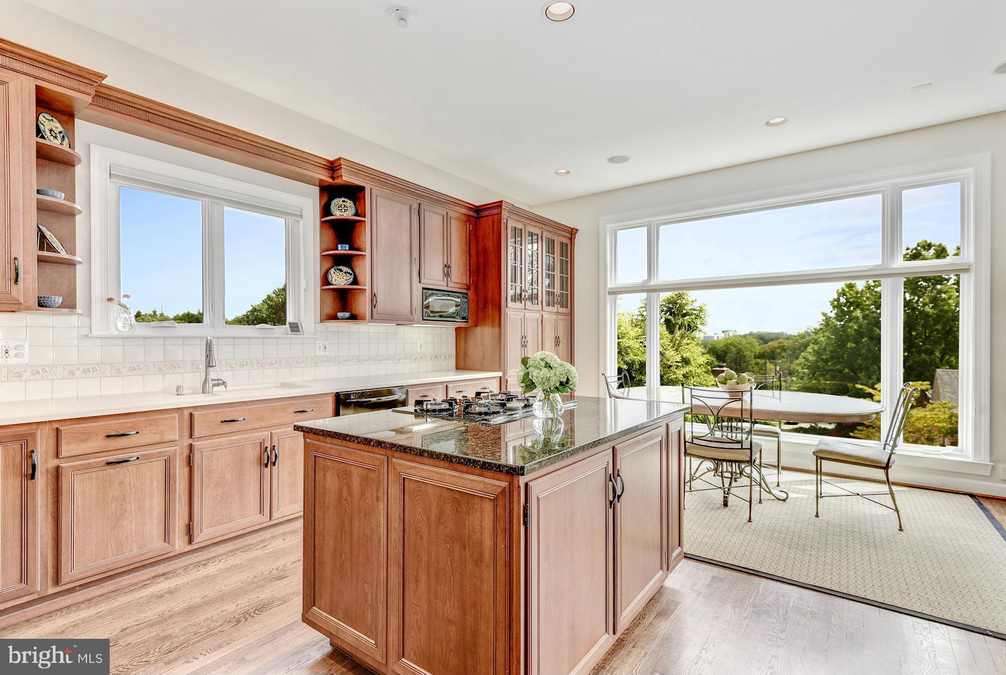 BERKLEY - Residential