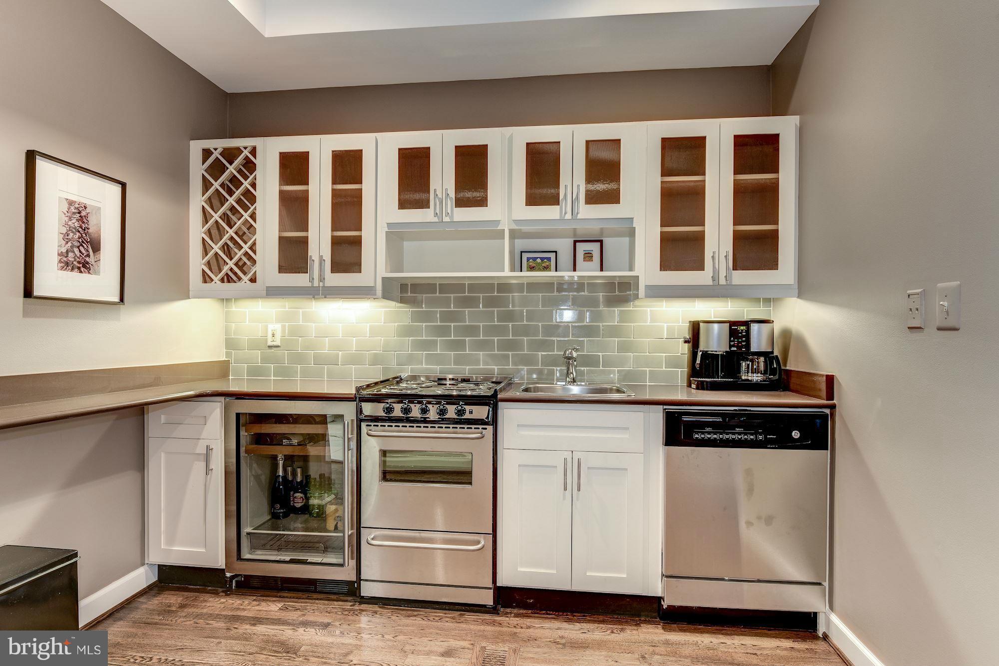 BERKLEY - Residential
