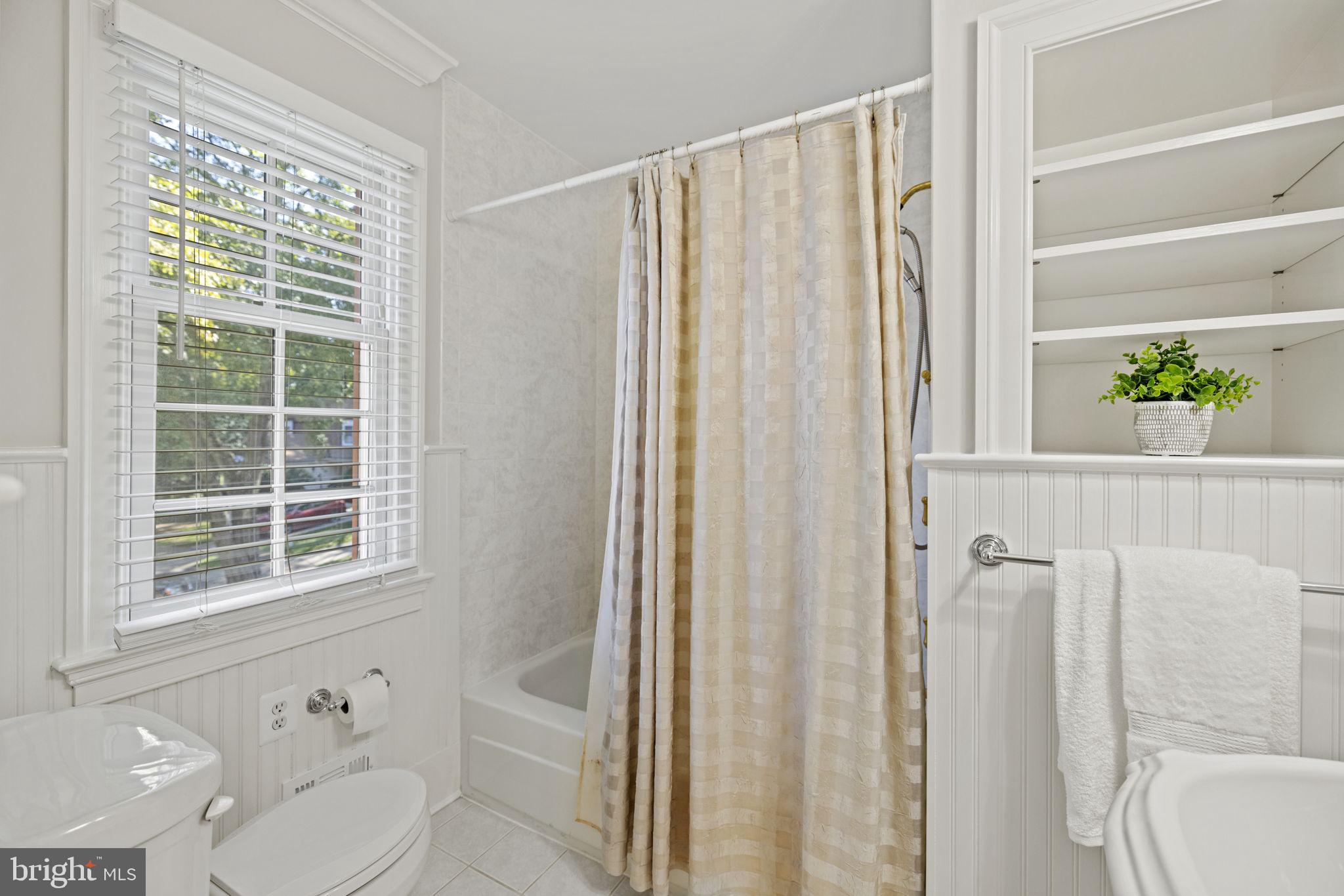 COLLEGE GARDENS - Residential