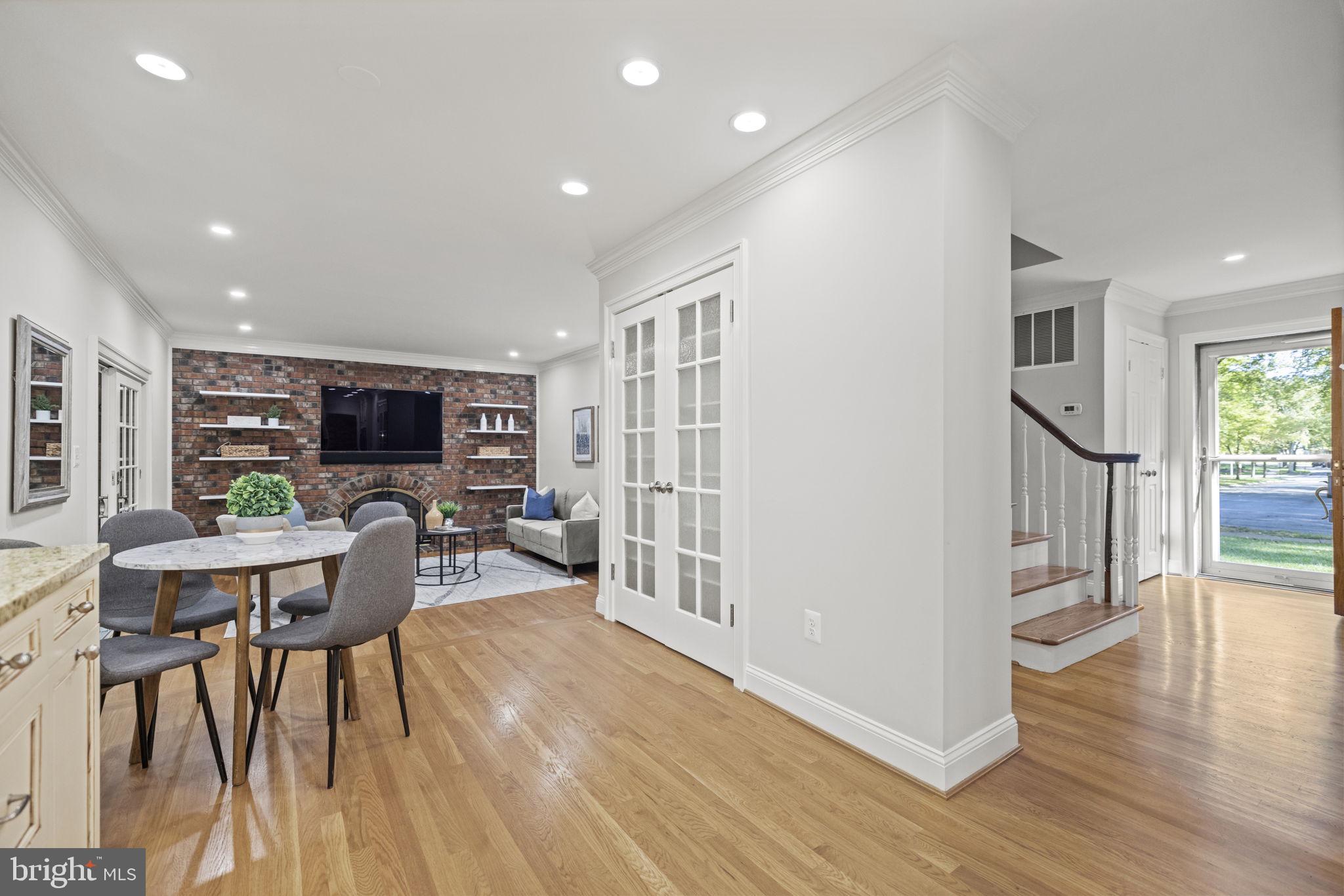 COLLEGE GARDENS - Residential