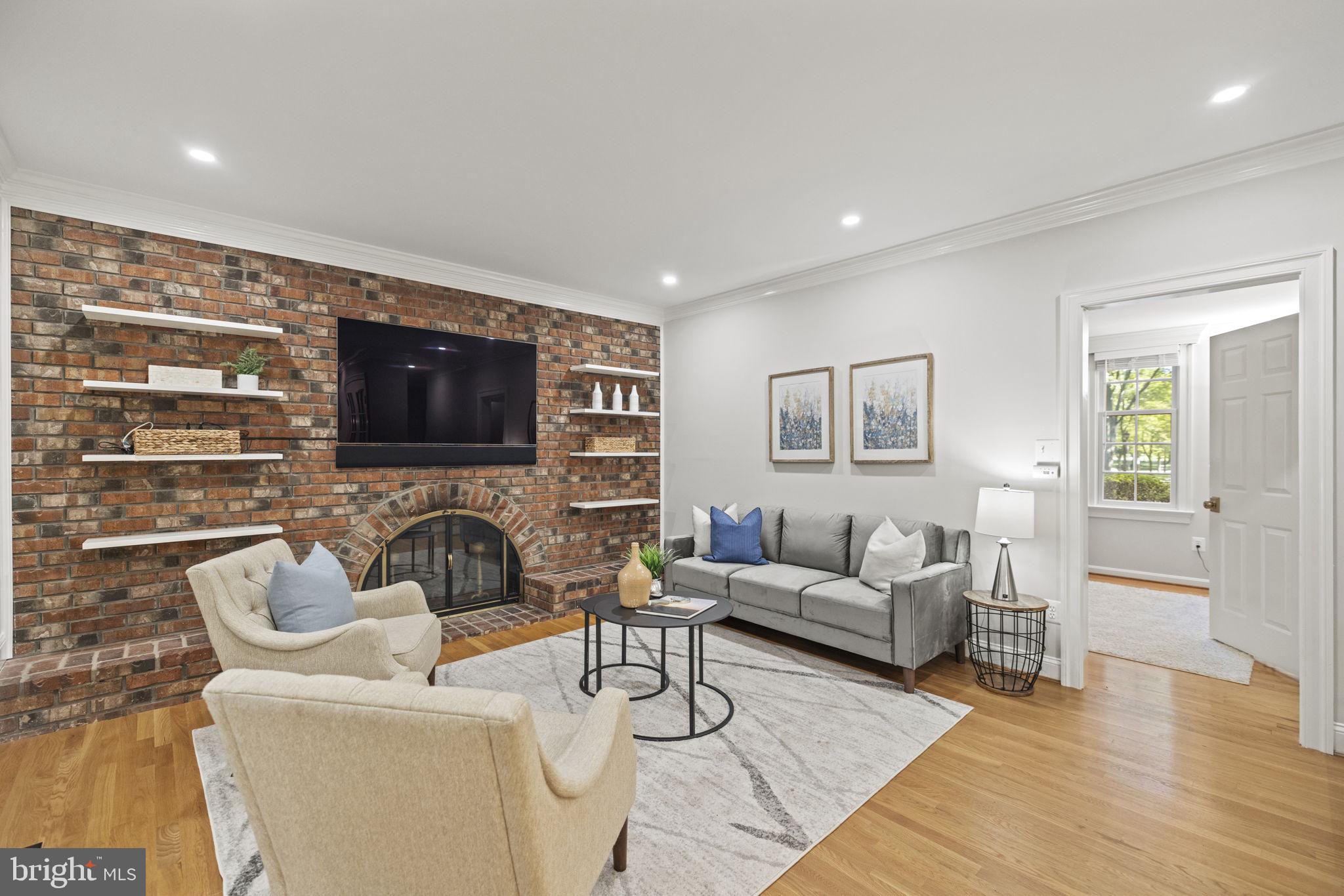 COLLEGE GARDENS - Residential