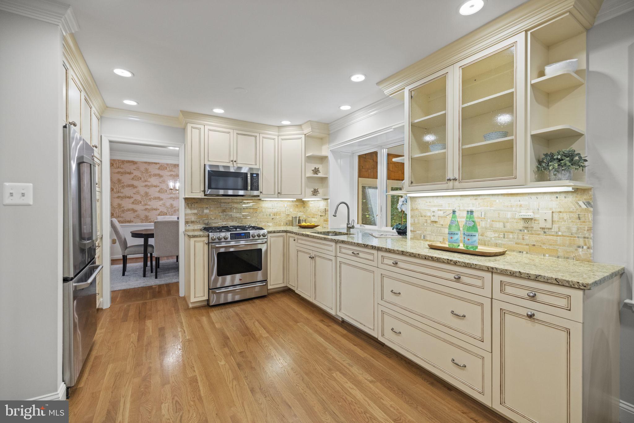 COLLEGE GARDENS - Residential