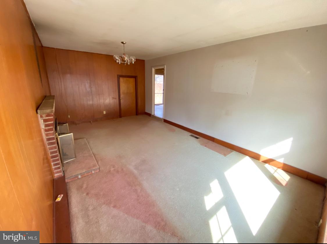 DALE CITY - Residential