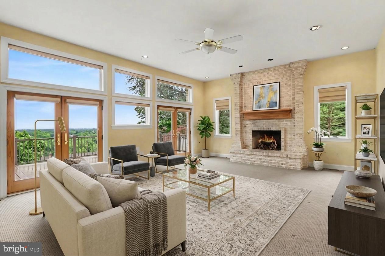 2394 FOREST HILLS DRIVE