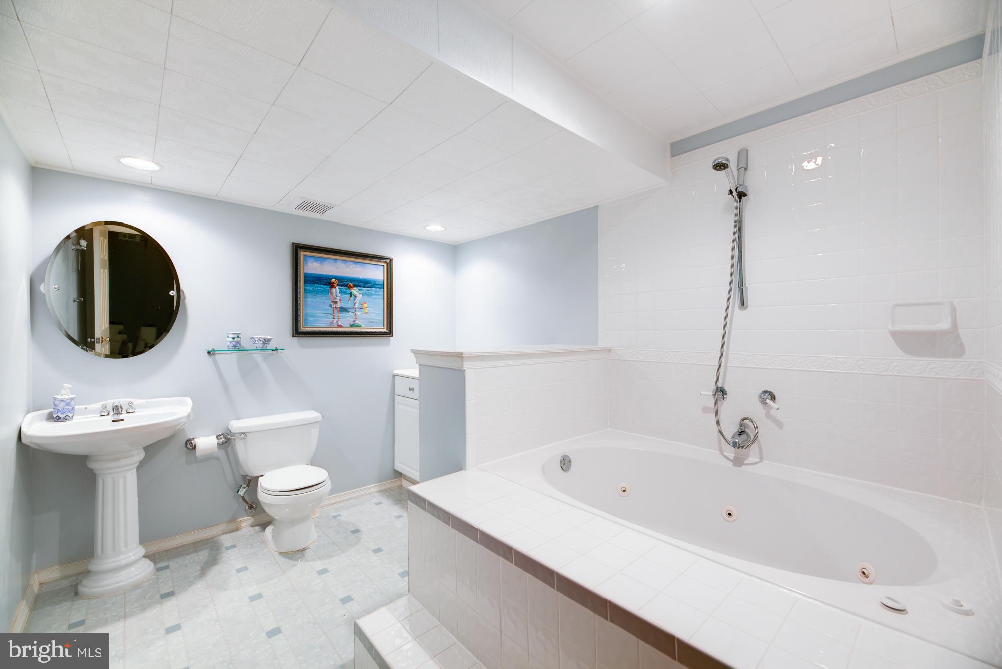 SENECA RIDGE - Residential Lease