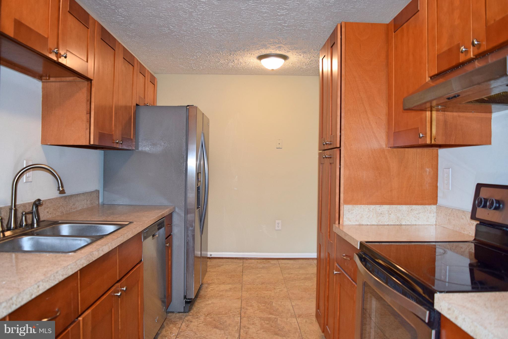 ST CHARLES SUB - HUNTINGTON - Residential Lease